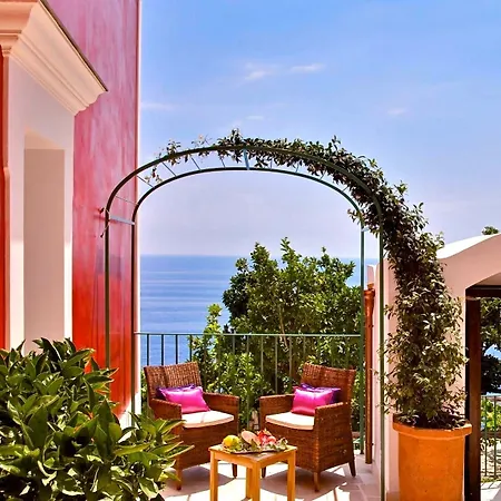 Luce Villa *