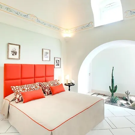 Luce Villa