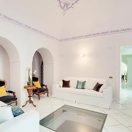 Luce Villa